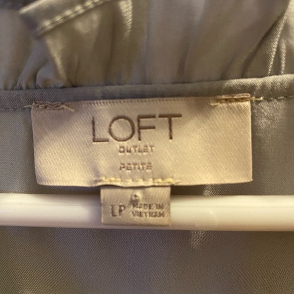 LOFT Women's Gray Ruffle Sleeve Top - Picture 2 of 6